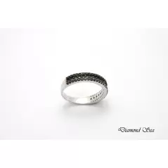 Елегатен сребърен пръстен с камъни от черен оникс