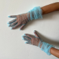 Дълги сини тюлени ръкавици