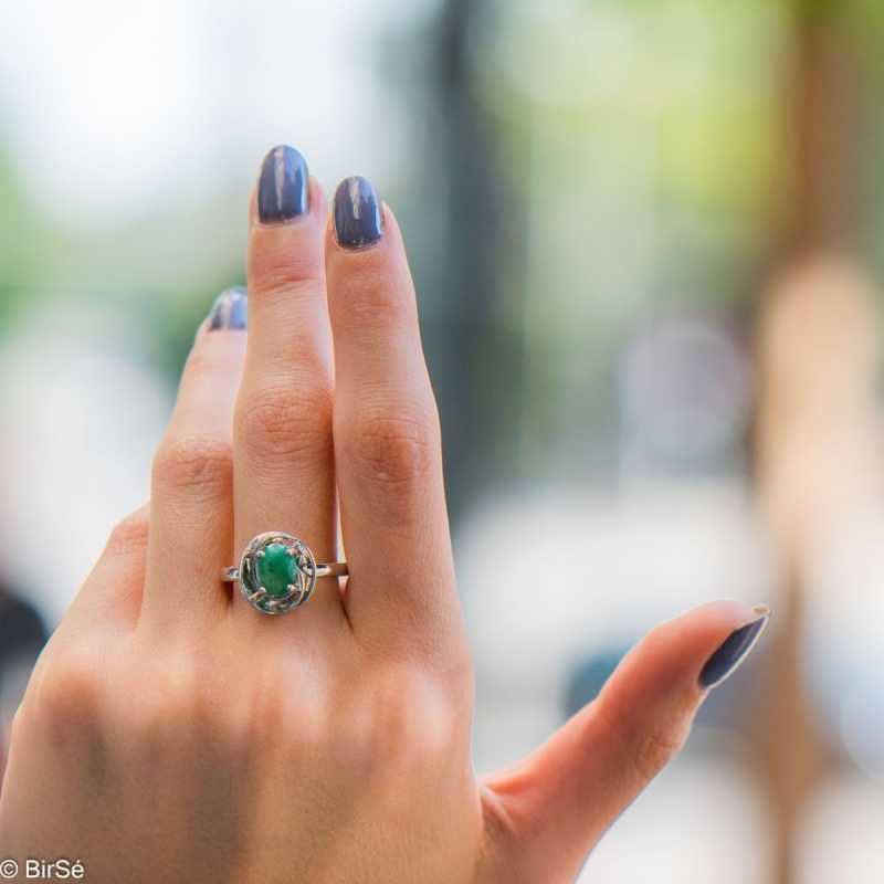 Сребърен пръстен - Естествен Изумруд 1,26 ct. СДП092 Сребърен пръстен - Естествен Изумруд 1,26 ct. СДП092
