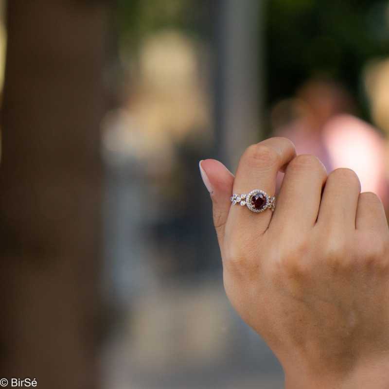 Сребърен пръстен - Естествен рубин 1.60 ct СДП637 Сребърен пръстен - Естествен рубин 1.60 ct СДП637
